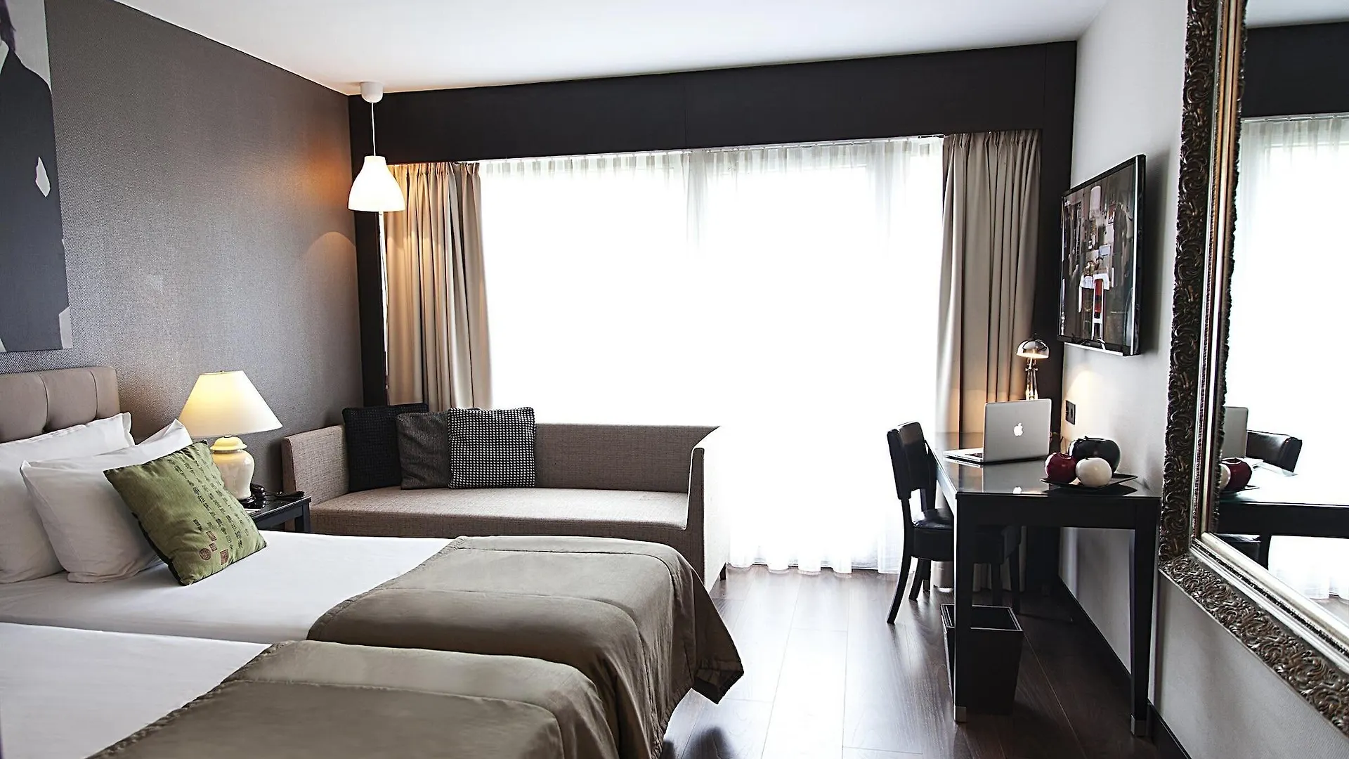 Quentin Berlin Hotel Am Kurfuerstendamm 4*,
